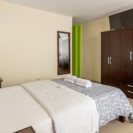 Hostal Florida Chiclayo Kültér fotó