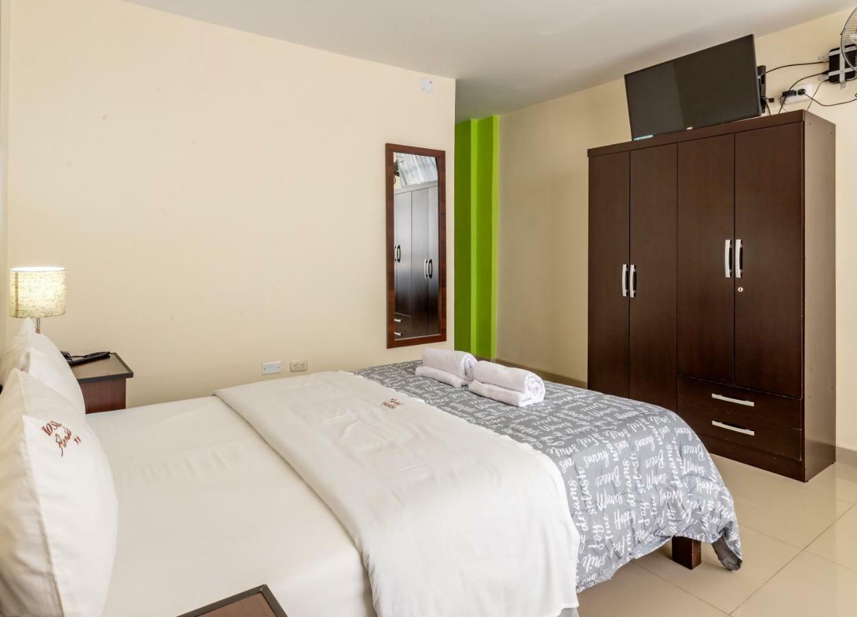 Hostal Florida Chiclayo Kültér fotó